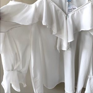 She & Sky White Cold Shoulder Blouse